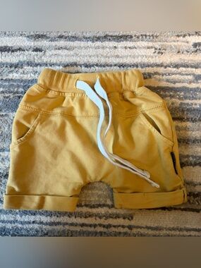Little Bipsy Yellow Short - 6-12m